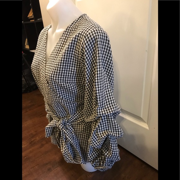 NEW Joseph Ribkoff Black/White Gingham Print Ruched Sleeve Wrap Top - Picture 8 of 12
